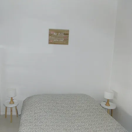 Апартаменты Grand Centre-ville Avec Ascenseur Кале